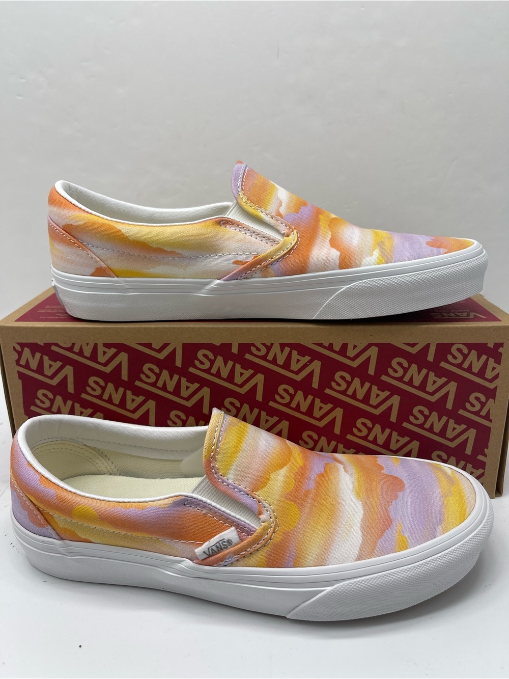 Vans WMNS Classic Slip-On Festival Dream Multi
Sneakers Lavender Watercolor - Picture 2 of 16